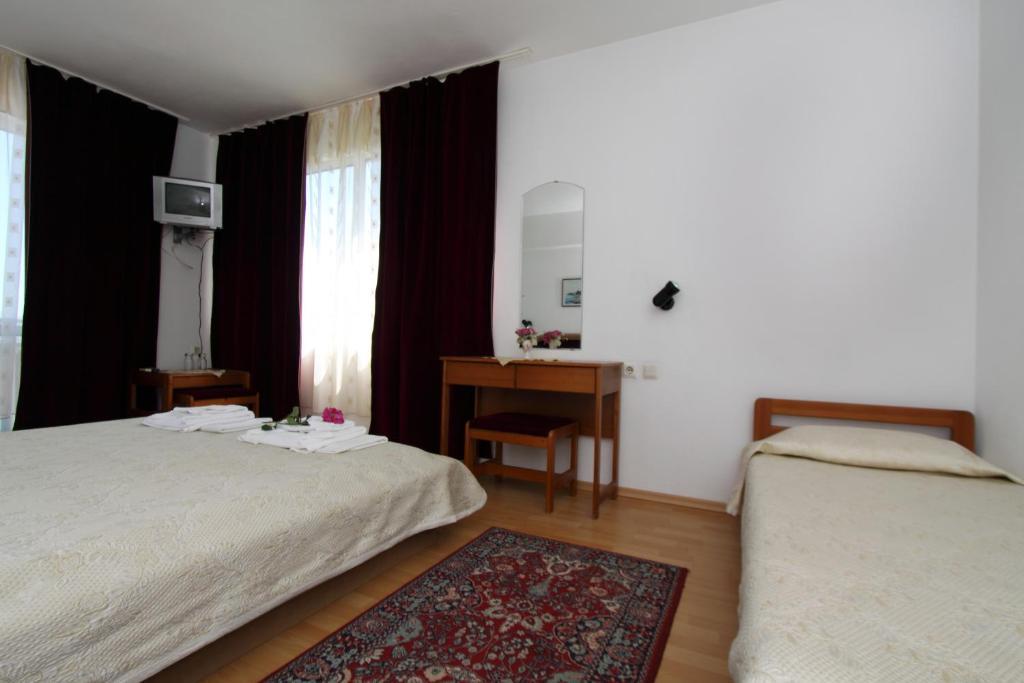 Family Hotel Verona Sozopol Chambre photo