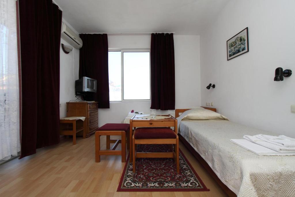 Family Hotel Verona Sozopol Chambre photo