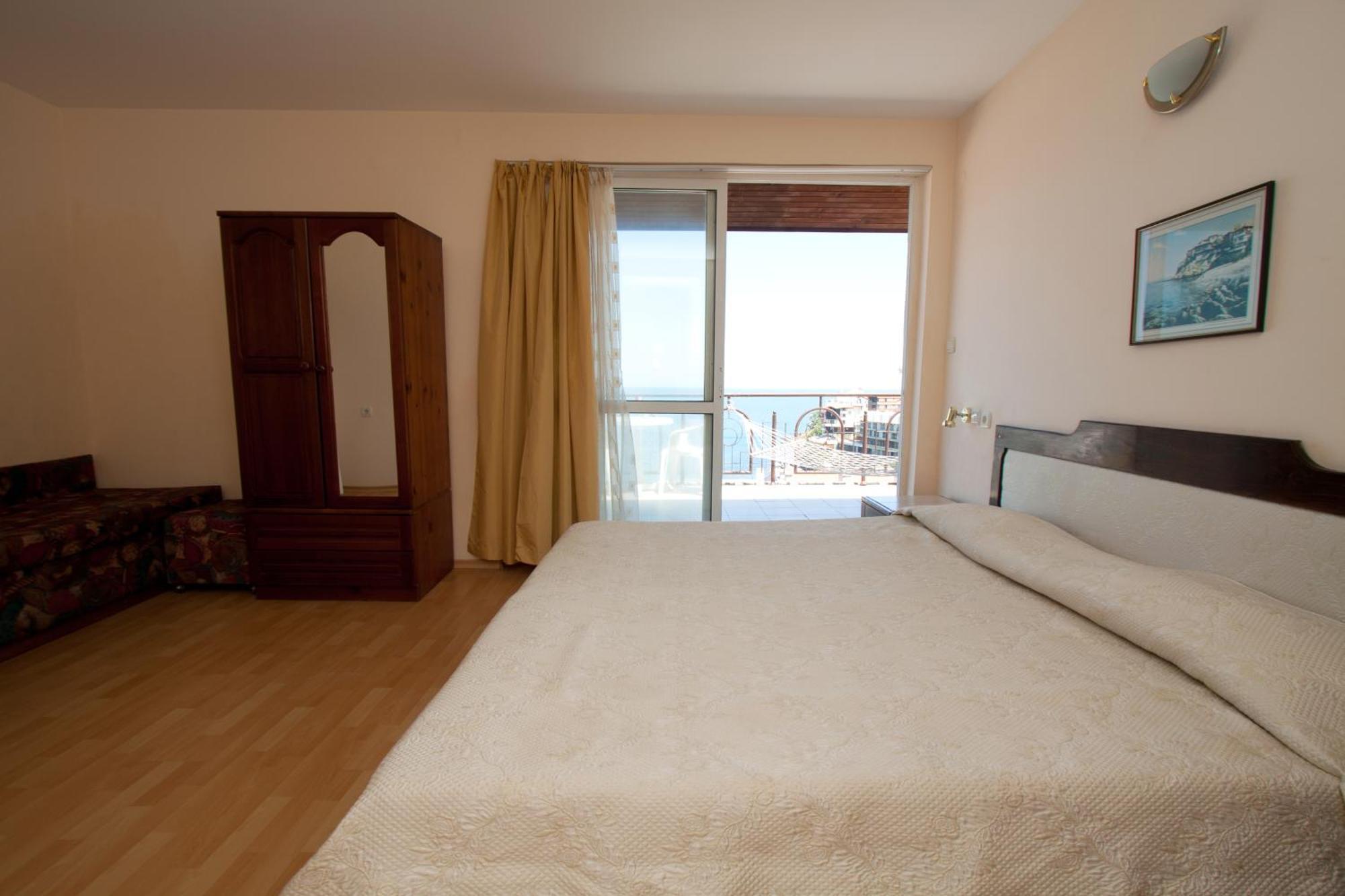 Family Hotel Verona Sozopol Extérieur photo