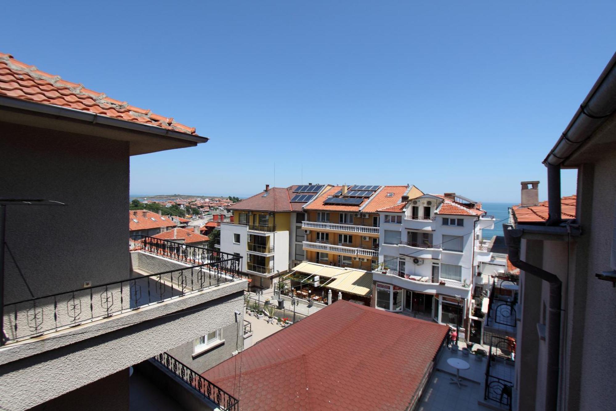 Family Hotel Verona Sozopol Extérieur photo