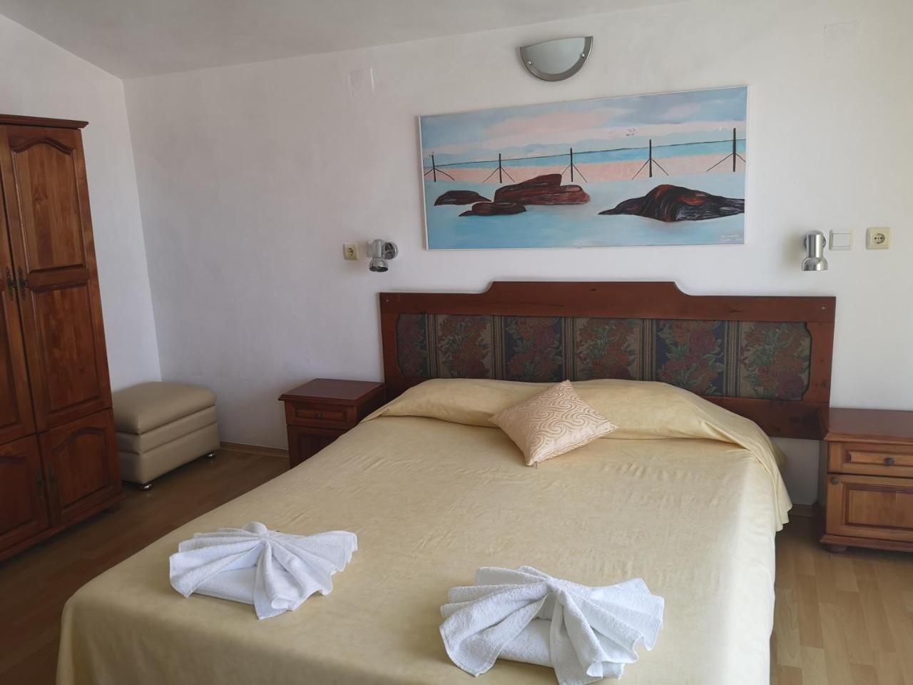 Family Hotel Verona Sozopol Extérieur photo